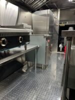 Beautiful Sandwich Food Truck - Image 2