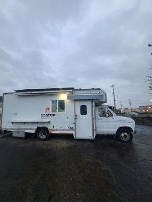 Ford E-350 Kitchen Food Truck