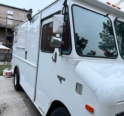 Chevy P30 Food Truck