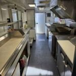 2008 Workhorse W62 - Image 6