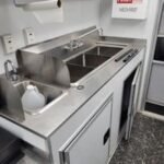 Beautiful 32' Ford StepVan Sandwich Food Truck Ford/F59/2018 - Image 6