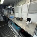 Fully Equipped Food Truck (Kailua Kona) Ford E-350/1999 - Image 6