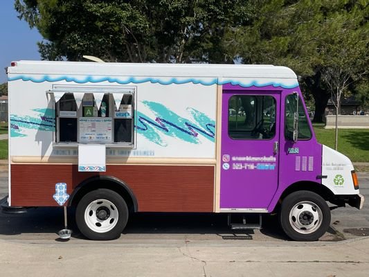 banner1 (1) 1992 GMC Shaved Ice Food Truck - Image 1