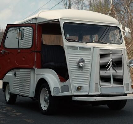 Vintage 1972 Citroen HY Food/Coffee Truck