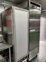 8.5 X 28 TA2 BBQ TRAILER FULLY EQUIPPED WITH WALK-IN COOLER & BATHROOM - Image 15