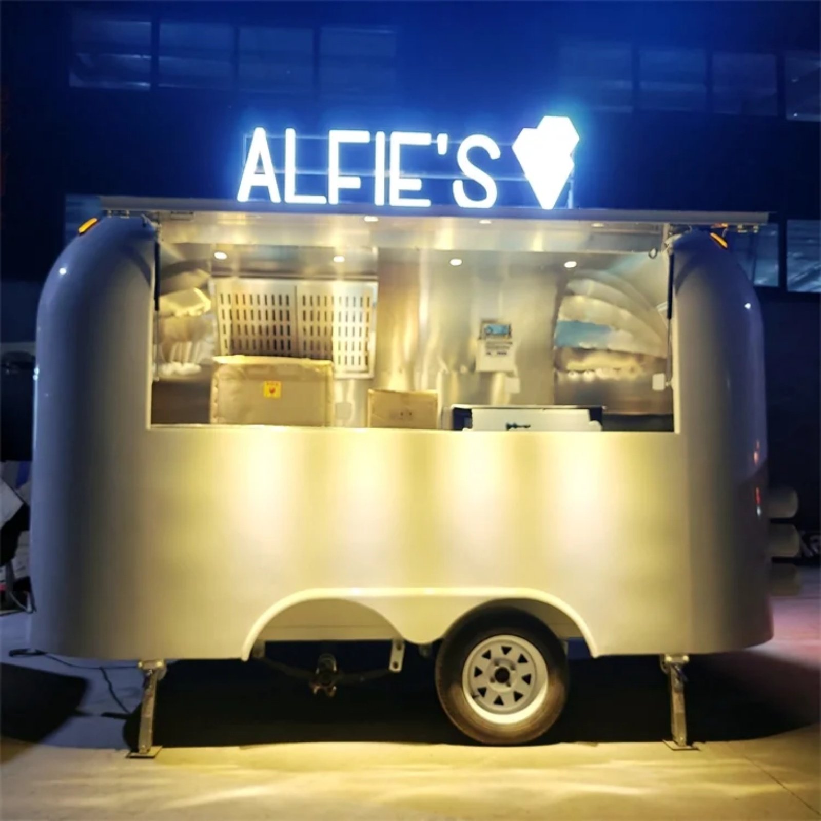 banner3 (2) Mobile Food Truck Camp Truck - Image 1