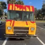 2004 Workhorse Food Truck for Sale - Image 4