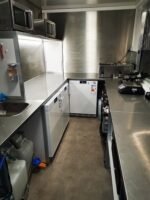 Used Renault Master tractor unit + new body (July 2022) - Image 5